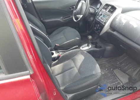 2015 Nissan Versa Note S (Sr)/S Plus/Sl/Sr/Sv z USA, uszkodzony, nr VIN 3N1CE2CP9FL394664